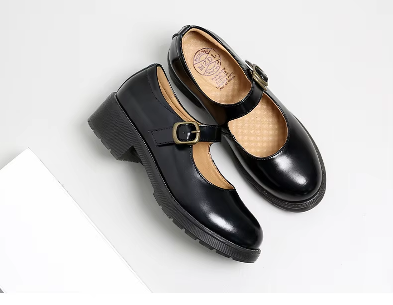 "Calil" model shoes
